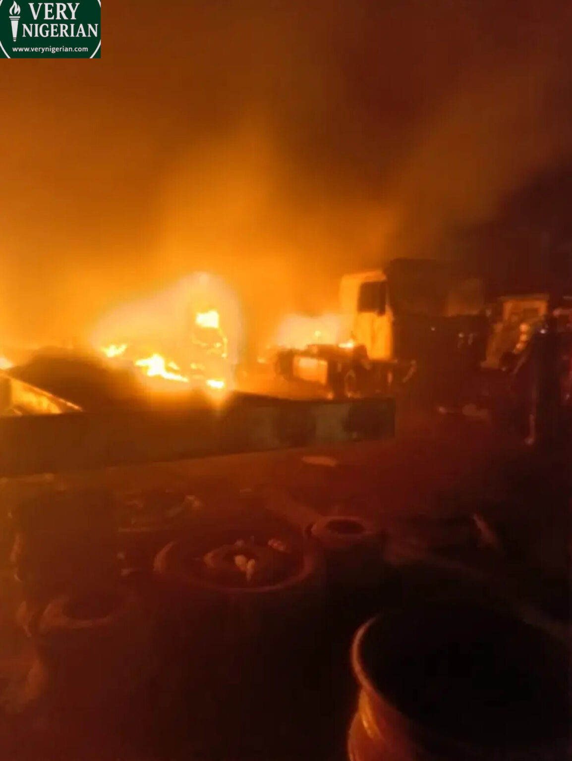 Panic as explosion hits Bayelsa Secretariat - Very Nigerian